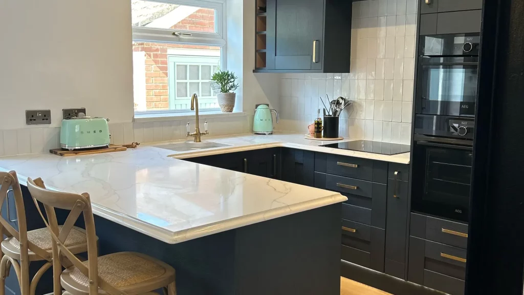 Kitchen with BQS Canaletto Quartz worktops